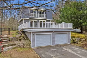 32 Murray Hill Rd, Candia, NH 03034 - Photo 1