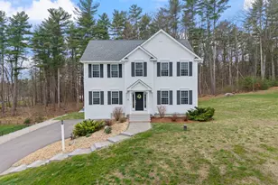 22 Rolling Woods Dr, Hudson, NH 03051 - Photo 1