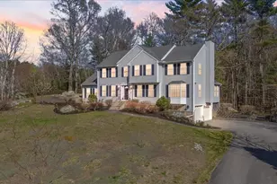 62 Magnolia Dr, Pelham, NH 03076 - Photo 1