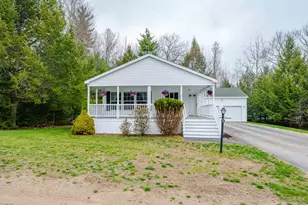 39 Blair Dr, Rochester, NH 03868 - Photo 1