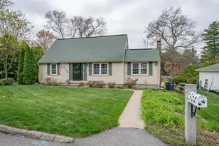 18 Hillside Dr, Nashua, NH 03064 - Photo 1