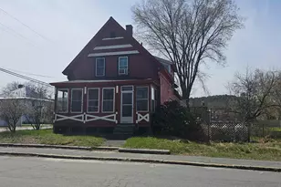 31 Smith St, Haverhill, NH 03785 - Photo 1