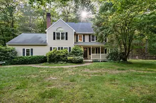 129 Cambridge Rd, Bedford, NH 03110 - Photo 1