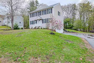 68 Waterford Dr, Sandown, NH 03873 - Photo 1