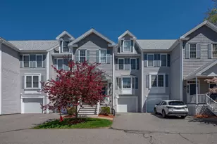 17 Georgetown Dr, Nashua, NH 03062 - Photo 1