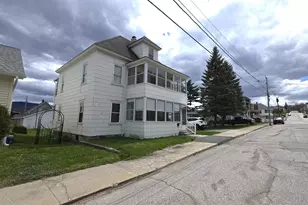 866 5th Ave, Berlin, NH 03570 - Photo 1