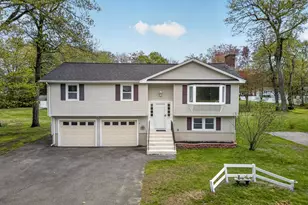 27 Townsend Ave, Salem, NH 03079 - Photo 1