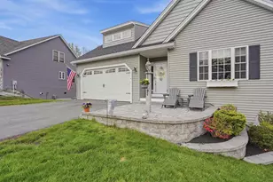 4 Mulligan Wy, Kingston, NH 03848 - Photo 1