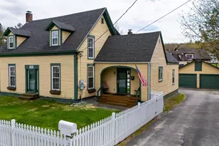 7 Pleasant St, Lancaster, NH 03584 - Photo 1