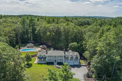 127 Hooksett Road, Auburn, NH 03032 - Photo 1