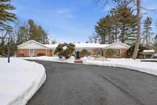 120 Ledgewood Rd, Manchester, NH 03104 - Photo 1