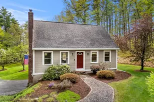 46 Pinecrest Dr, Bedford, NH 03110 - Photo 1