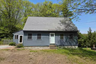 71 Myrtle St, Hillsboro, NH 03244 - Photo 1