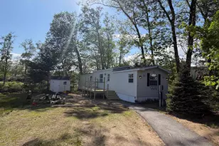25 Riverview Dr, Rochester, NH 03867 - Photo 1
