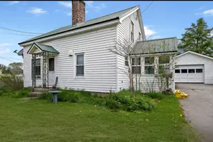62 Bridge St, Colebrook, NH 03576 - Photo 1