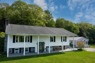 15 Hillcrest Dr, Lebanon, NH 03766 - Photo 1