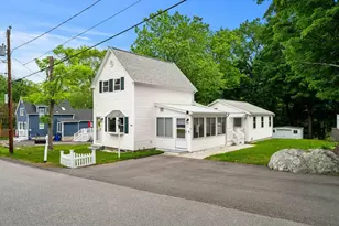 8 Maplewood Ave, Goffstown, NH 03045 - Photo 1