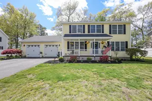 237 Stanton St, Manchester, NH 03103 - Photo 1