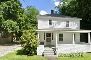 33 Russell St, Plymouth, NH 03264 - Photo 1
