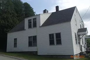 15 Ridge Ave, Claremont, NH 03743 - Photo 1