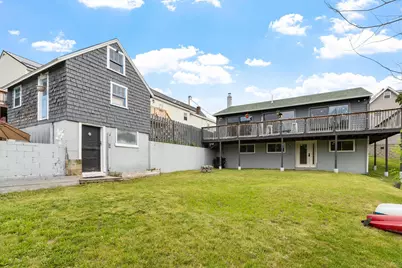 31 Main Street, Raymond, NH 03077 - Photo 1