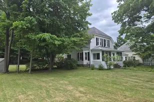 22 Fairview Ave, Derry, NH 03038 - Photo 1