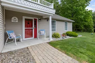 28 Lantern Ln, Kingston, NH 03848 - Photo 1