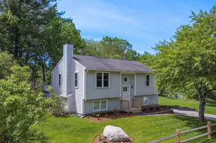 51 Woodlands Dr, Epping, NH 03042 - Photo 1