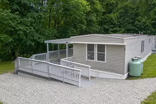 85 Coffin Rd, Epping, NH 03042 - Photo 1