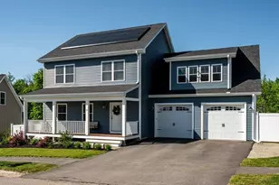 14 Eisenhower Dr, Rochester, NH 03867 - Photo 1