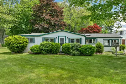 13 Elm Street, Epping, NH 03042 - Photo 1