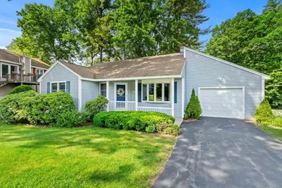 10 Jamaica Lane, Nashua, NH 03063 - Photo 1