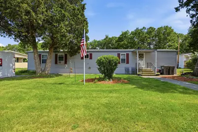 19 Winter Street, Salem, NH 03079 - Photo 1