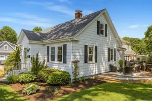 115 Fairview Ave, Portsmouth, NH 03801 - Photo 1