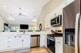 10A Cardinal Ln, Epping, NH 03042 - Photo 1