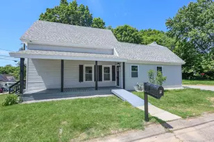 62 Park St, Franklin, NH 03235 - Photo 1