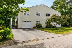 90 Dawson Ave, Manchester, NH 03104 - Photo 1