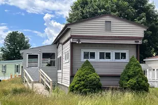 3 Willow St, Exeter, NH 03833 - Photo 1
