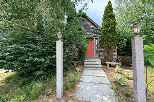 12 Olive Meadow Ln, Dover, NH 03820 - Photo 1