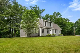 34 Crawley Falls Rd, Brentwood, NH 03833 - Photo 1