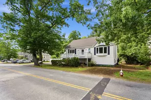 22 Farm Ln, Seabrook, NH 03874 - Photo 1