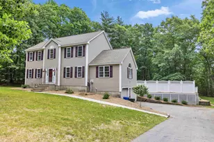 64 Seasons Ln, Londonderry, NH 03053 - Photo 1