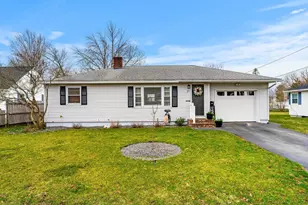 21 Hayden St, Nashua, NH 03060 - Photo 1