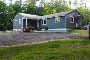 773 Mammoth Rd, Pelham, NH 03076 - Photo 1