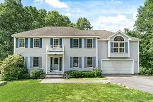 105 Wyndridge Cir, Pelham, NH 03076 - Photo 1