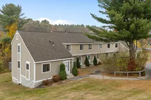 69 Bayberry Ln, Londonderry, NH 03053 - Photo 1
