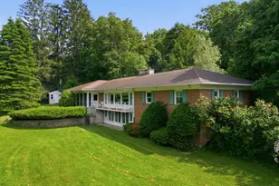 30 Skyline Dr, Gilford, NH 03249 - Photo 1