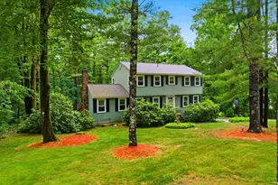 9 King Edward Dr, Londonderry, NH 03053 - Photo 1
