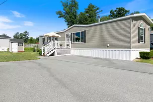 29 Lowell Rd, Salem, NH 03079 - Photo 1