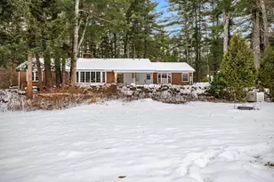 11 Strawberry Hill Rd, Bedford, NH 03110 - Photo 1